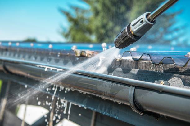 Why Choose Our Certified Pressure Washing Experts for Your Project Needs in Bloomington, IL?